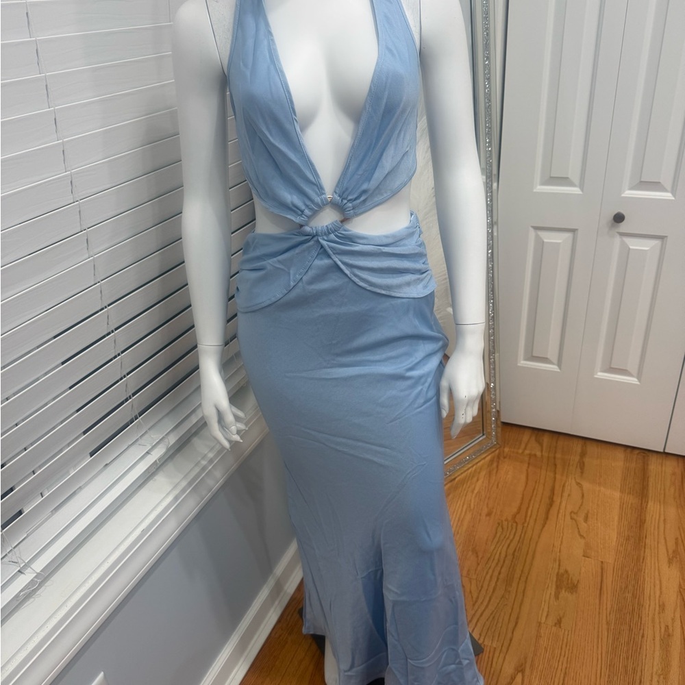 Missguided Light Blue Halter Maxi Dress - Picture 2 of 5